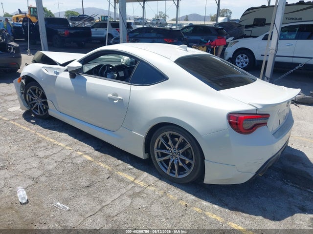 JF1ZNAA17F8713208 Scion FR-S