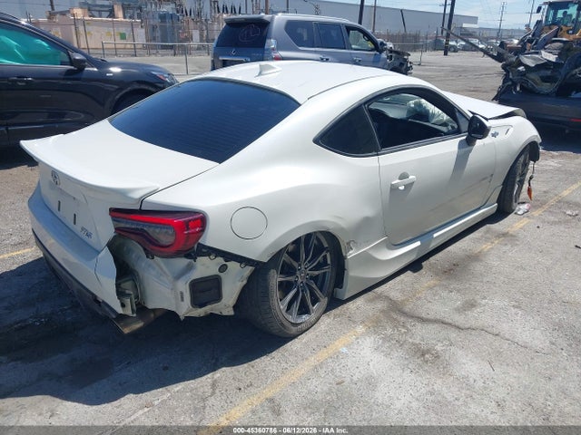 JF1ZNAA17F8713208 Scion FR-S