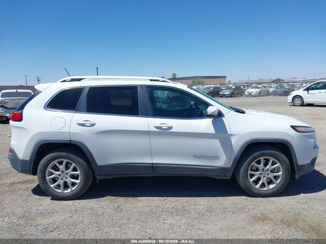 Jeep Cherokee Latitude 4x4 2018 1C4PJMCB1JD528639 Image 18