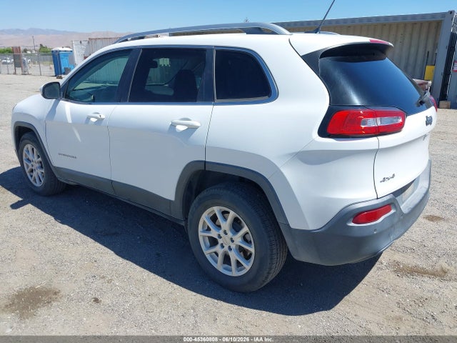 Jeep Cherokee Latitude 4x4 2018 1C4PJMCB1JD528639 Image 3