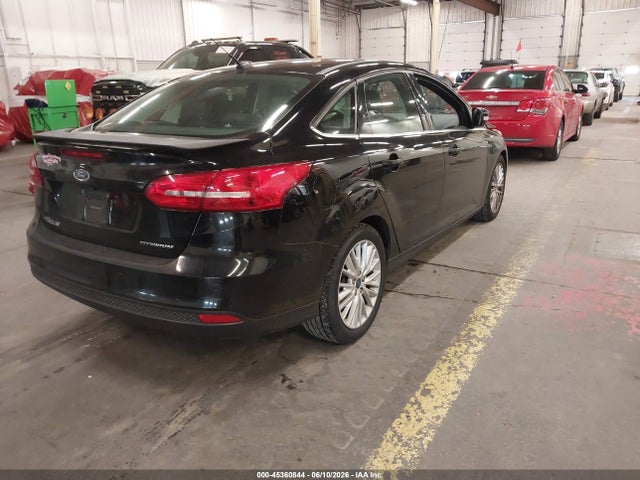 Ford Focus Titanium 2018 1FADP3J27JL314992 Image 4