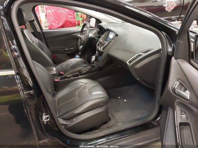 Ford Focus Titanium 2018 1FADP3J27JL314992 Image 5