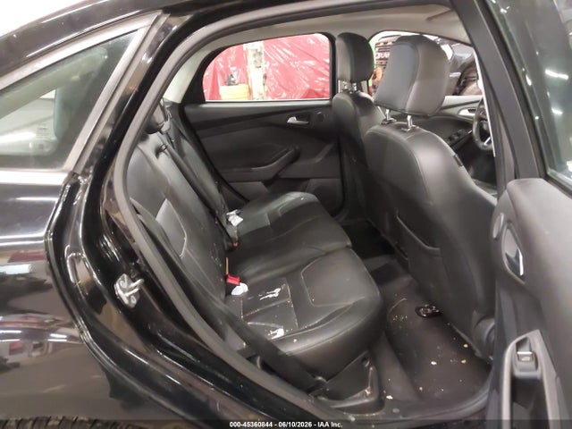Ford Focus Titanium 2018 1FADP3J27JL314992 Image 8