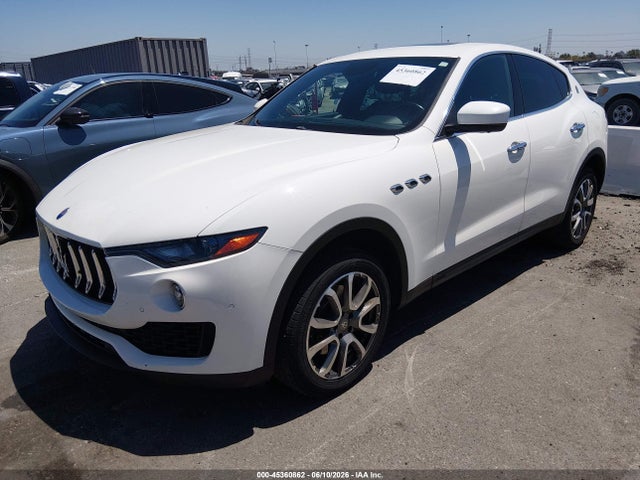 Maserati Levante 2018 ZN661XUA9JX297344 Image 2