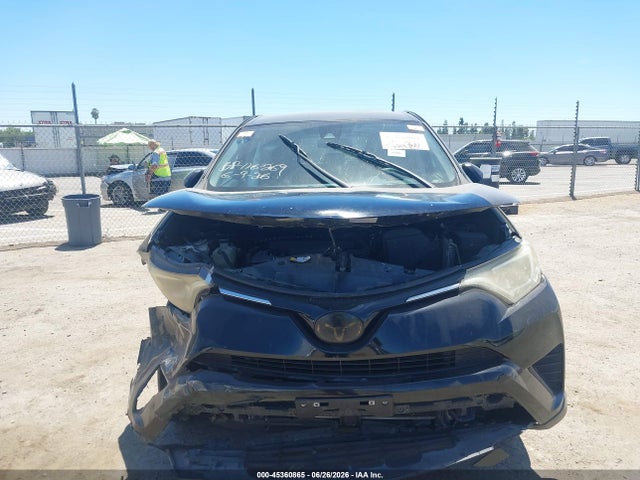 Toyota RAV4 LE 2017 2T3ZFREV7HW382937 Image 12