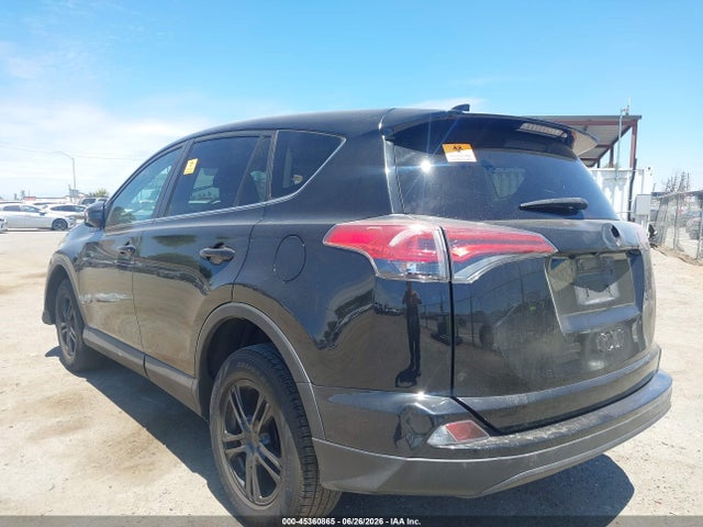 Toyota RAV4 LE 2017 2T3ZFREV7HW382937 Image 3