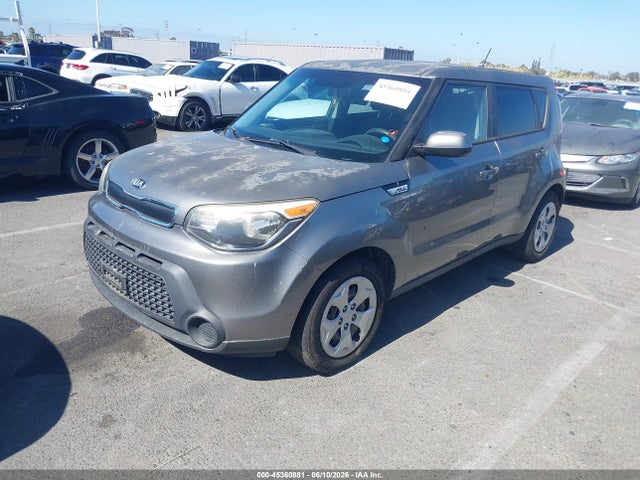 45360881 :رقم المزاد ، KNDJN2A23F7160570 vin ، 2015 Kia Soul مزاد بيع
