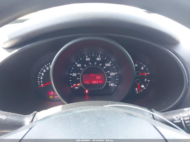 45360881 :رقم المزاد ، KNDJN2A23F7160570 vin ، 2015 Kia Soul مزاد بيع