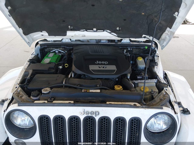 1C4HJWEG8FL769541 Jeep Wrangler Unlimited Sahara
