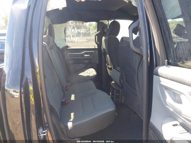 45360944 :رقم المزاد ، 1C6RRFBG8MN722620 vin ، 2021 Ram 1500 Big Horn  4x4 6'4 Box مزاد بيع