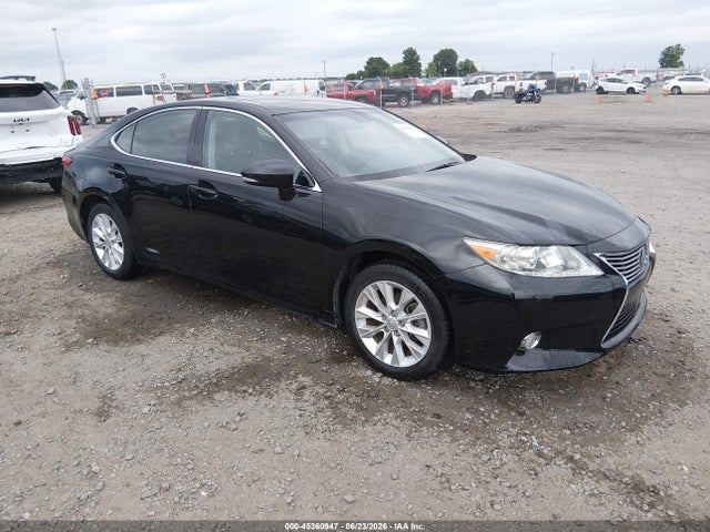 45360947 :رقم المزاد ، JTHBW1GG8D2036107 vin ، 2013 Lexus Es 300h مزاد بيع