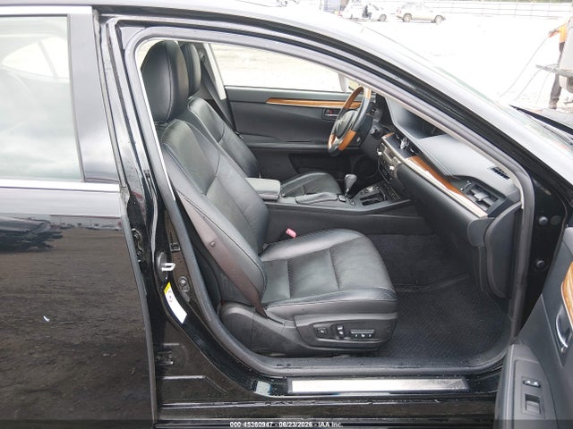 2013 Lexus Es 300h მანქანა იყიდება აუქციონზე, vin: JTHBW1GG8D2036107, აუქციონის ნომერი: 45360947
