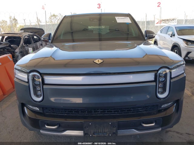 Rivian R1s Adventure 2023 7PDSGABA6PN013227 Image 6