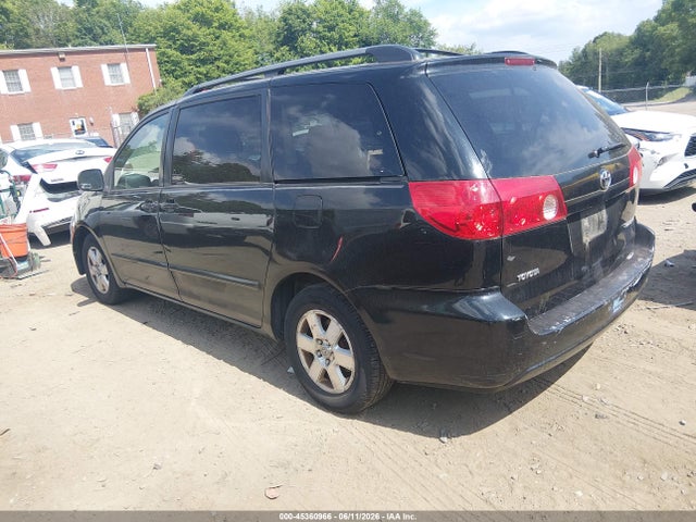2010 Toyota Sienna Le მანქანა იყიდება აუქციონზე, vin: 5TDKK4CC3AS330942, აუქციონის ნომერი: 45360966