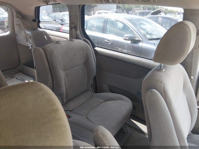 2010 Toyota Sienna Le მანქანა იყიდება აუქციონზე, vin: 5TDKK4CC3AS330942, აუქციონის ნომერი: 45360966