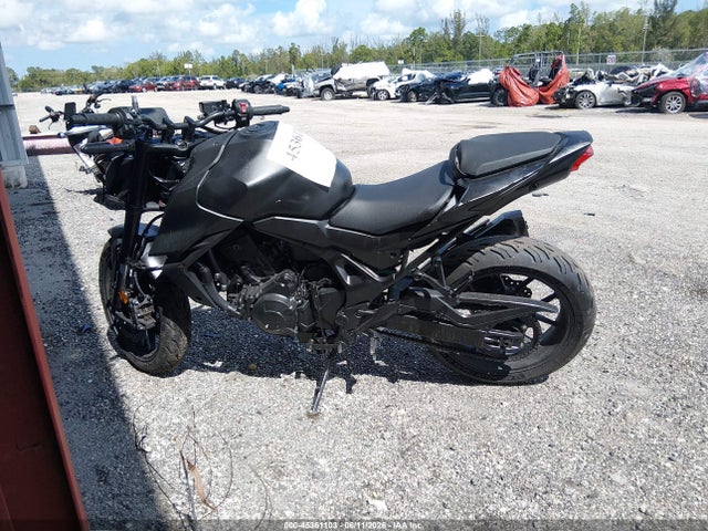 Honda Cb750 A 2025 JH2RH240XSK000060 Image 13
