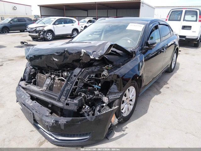 1VWAP7A35EC012522 Volkswagen Passat 2.5l Wolfsburg Edition