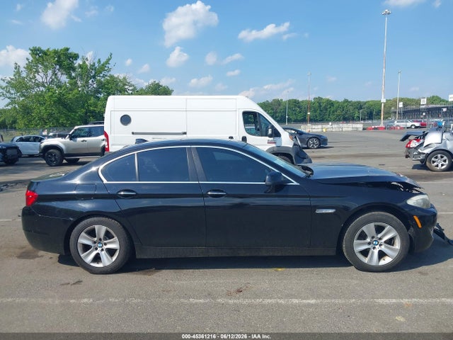 2013 Bmw 528i Xdrive მანქანა იყიდება აუქციონზე, vin: WBAXH5C53DDW14810, აუქციონის ნომერი: 45361216