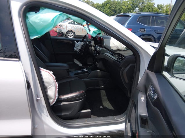 45361226 :رقم المزاد ، 1FMCU0MN2SUB23684 vin ، 2025 Ford Escape St-line مزاد بيع