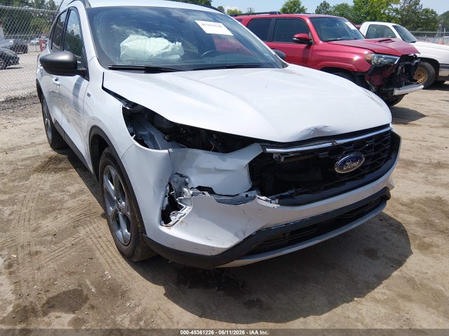45361226 :رقم المزاد ، 1FMCU0MN2SUB23684 vin ، 2025 Ford Escape St-line مزاد بيع