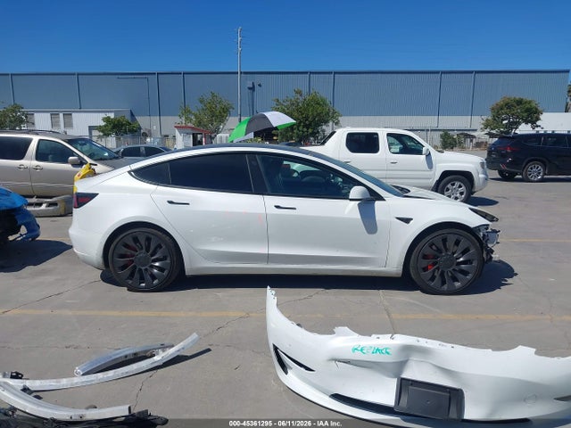 45361295 :رقم المزاد ، 5YJ3E1EC0MF049200 vin ، 2021 Tesla Model 3 Performance Dual Motor All-wheel Drive مزاد بيع