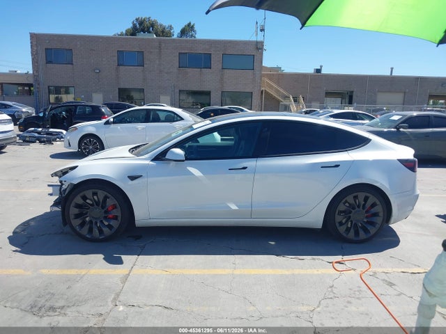 45361295 :رقم المزاد ، 5YJ3E1EC0MF049200 vin ، 2021 Tesla Model 3 Performance Dual Motor All-wheel Drive مزاد بيع