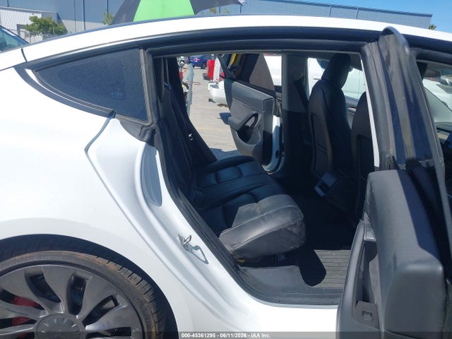 45361295 :رقم المزاد ، 5YJ3E1EC0MF049200 vin ، 2021 Tesla Model 3 Performance Dual Motor All-wheel Drive مزاد بيع