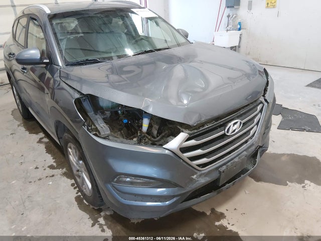 KM8J3CA42JU666622 Hyundai TUCSON SEL