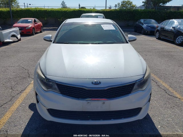 Auction sale of the 2018 Kia Optima Lx, vin: 5XXGT4L38JG256891, lot number: 45361342