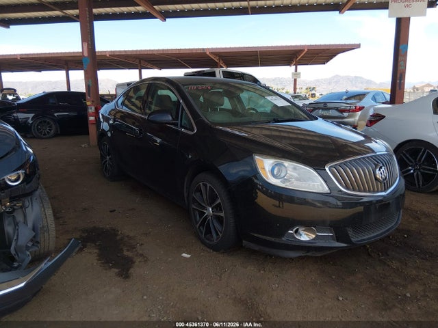 45361370 :رقم المزاد ، 1G4PR5SK6H4111328 vin ، 2017 Buick Verano Sport Touring مزاد بيع