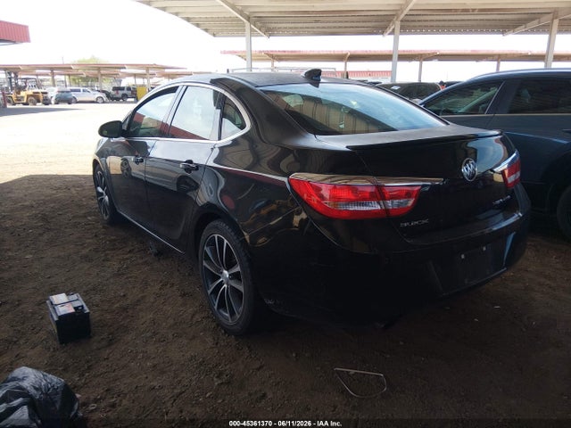 45361370 :رقم المزاد ، 1G4PR5SK6H4111328 vin ، 2017 Buick Verano Sport Touring مزاد بيع