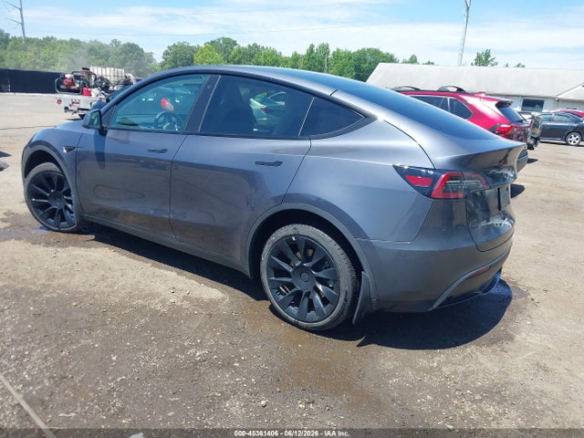 Продажа на аукционе авто 2023 Tesla Model Y Awd/long Range Dual Motor All-wheel Drive, vin: 7SAYGDEE2PF692514, номер лота: 45361406