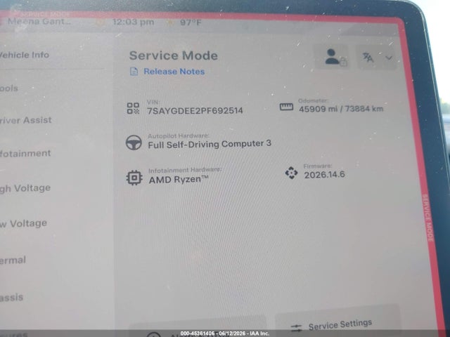 Продажа на аукционе авто 2023 Tesla Model Y Awd/long Range Dual Motor All-wheel Drive, vin: 7SAYGDEE2PF692514, номер лота: 45361406