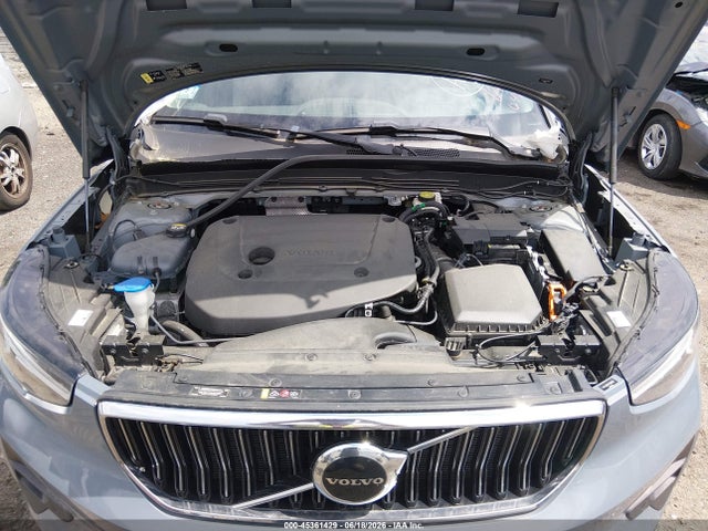 Volvo Xc40 B5 Plus Bright Theme 2023 YV4L12UN1P2966493 Image 10