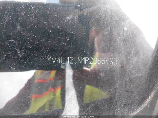 2023 Volvo Xc40 B5 Plus Bright Theme მანქანა იყიდება აუქციონზე, vin: YV4L12UN1P2966493, აუქციონის ნომერი: 45361429