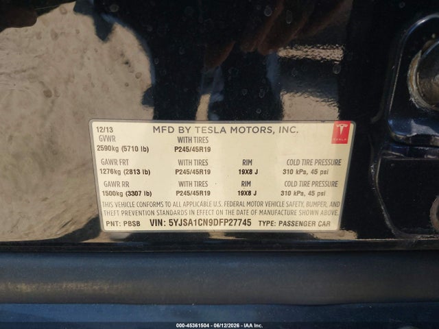 45361504 :رقم المزاد ، 5YJSA1CN9DFP27745 vin ، 2013 Tesla Model S مزاد بيع