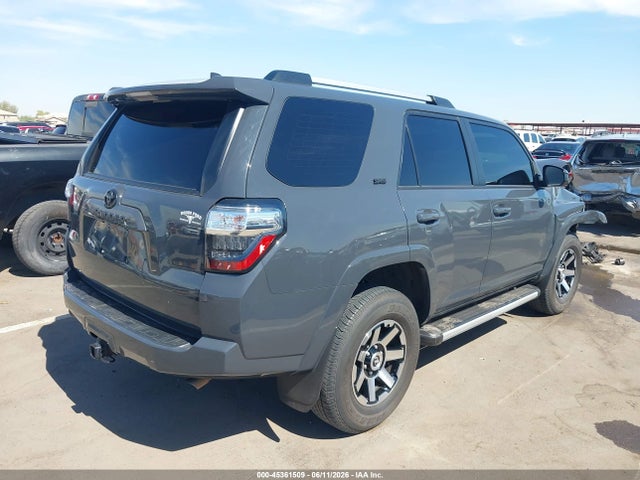 Toyota 4RUNNER SR5 2024 JTEEU5JR8R5306783 Image 4