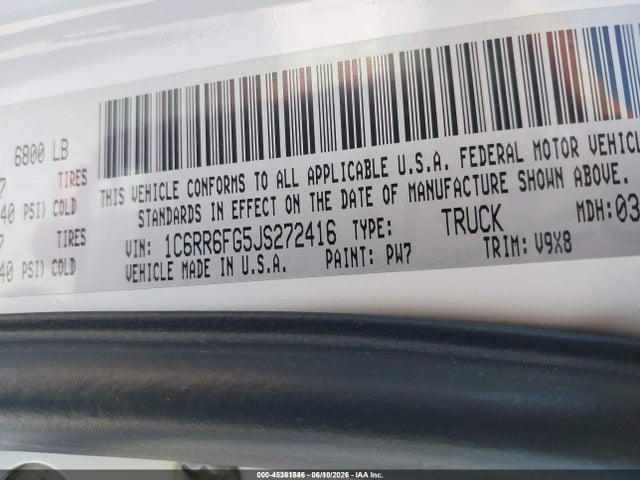 1C6RR6FG5JS272416 RAM 1500 Tradesman 4x2 6&#039;4 Box