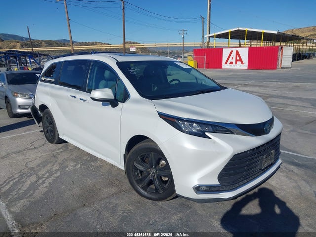 Продаж на аукціоні авто 2022 Toyota Sienna Xle, vin: 5TDJRKEC5NS102780, номер лоту: 45361686