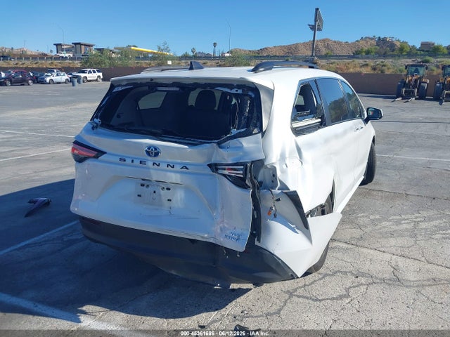 45361686 :رقم المزاد ، 5TDJRKEC5NS102780 vin ، 2022 Toyota Sienna Xle مزاد بيع