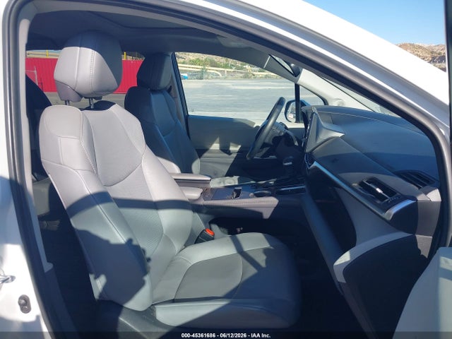 45361686 :رقم المزاد ، 5TDJRKEC5NS102780 vin ، 2022 Toyota Sienna Xle مزاد بيع