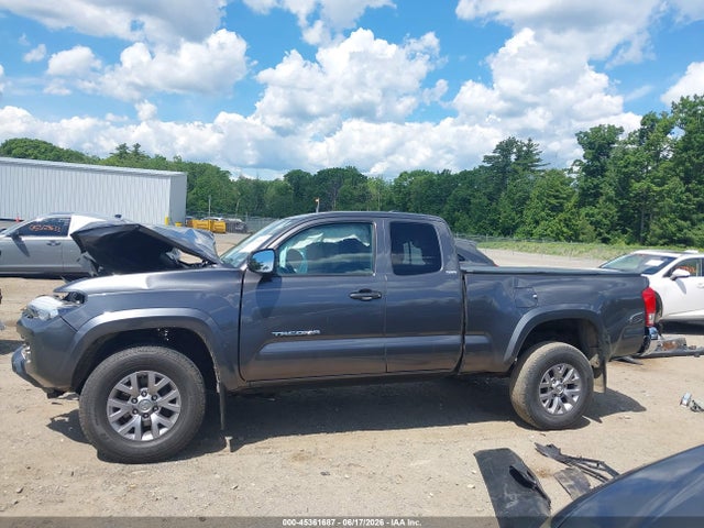 5TFSZ5AN0HX118123 Toyota Tacoma Sr5 V6