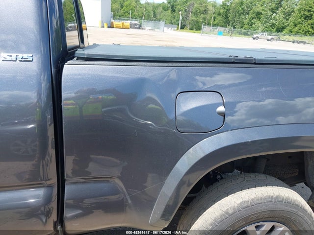5TFSZ5AN0HX118123 Toyota Tacoma Sr5 V6