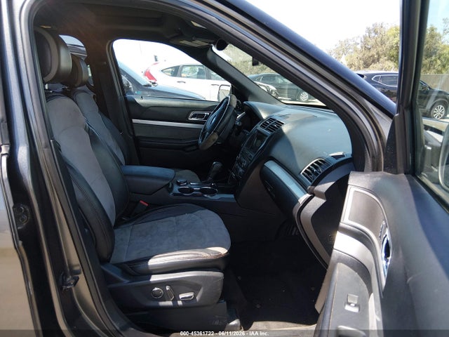 1FM5K8D8XHGD55593 Ford EXPLORER XLT