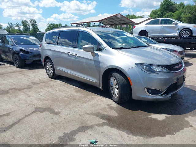 Aukcja sprzedaży 2017 Chrysler Pacifica Touring-l, vin: 2C4RC1BG2HR832102, numer aukcji: 45361754