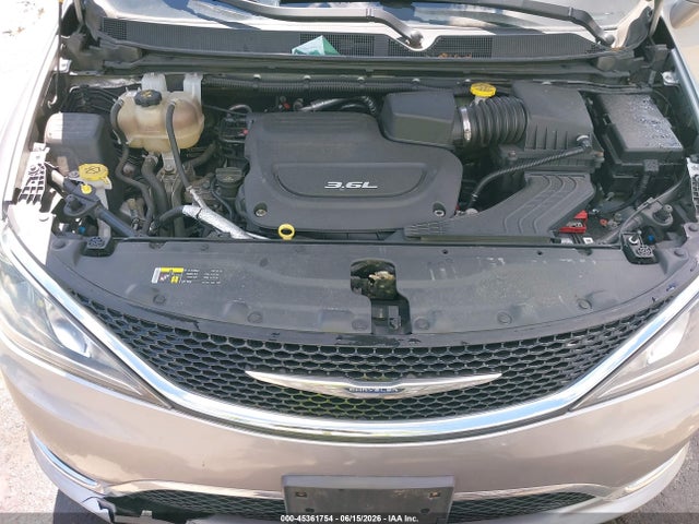 Aukcja sprzedaży 2017 Chrysler Pacifica Touring-l, vin: 2C4RC1BG2HR832102, numer aukcji: 45361754