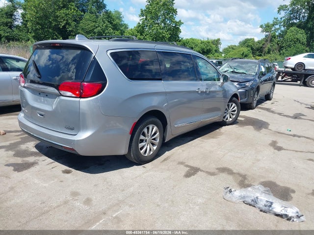 Aukcja sprzedaży 2017 Chrysler Pacifica Touring-l, vin: 2C4RC1BG2HR832102, numer aukcji: 45361754
