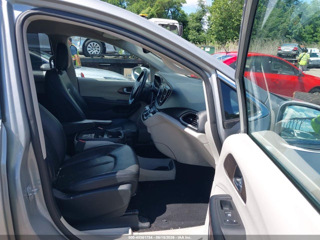 Aukcja sprzedaży 2017 Chrysler Pacifica Touring-l, vin: 2C4RC1BG2HR832102, numer aukcji: 45361754