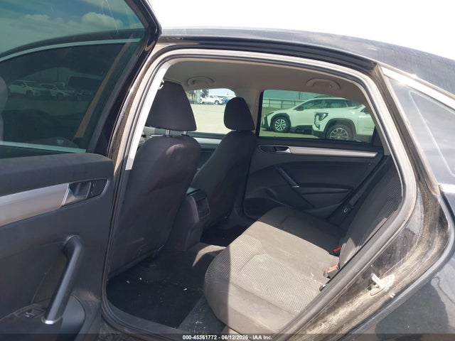 Продажа на аукционе авто 2016 Volkswagen Passat 1.8t S, vin: 1VWAT7A31GC028120, номер лота: 45361772