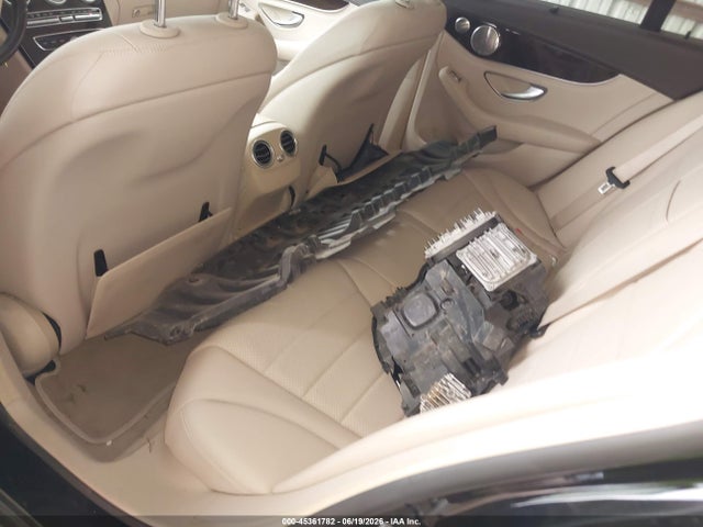 Продажа на аукционе авто 2015 Mercedes-benz C 300 Luxury/sport, vin: 55SWF4JB3FU054546, номер лота: 45361782